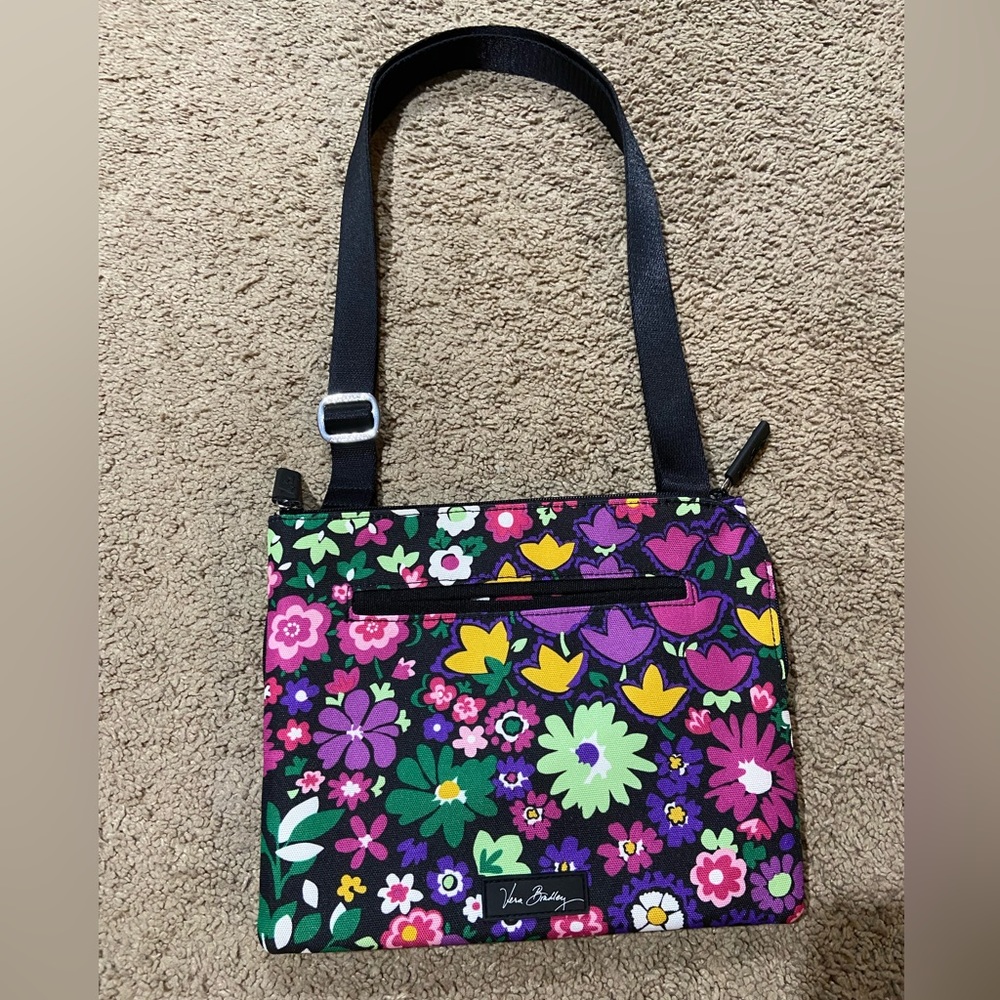 Vera Bradley Wildflowers Floral Nylon Adjustable Crossbody Purse Travel Pockets